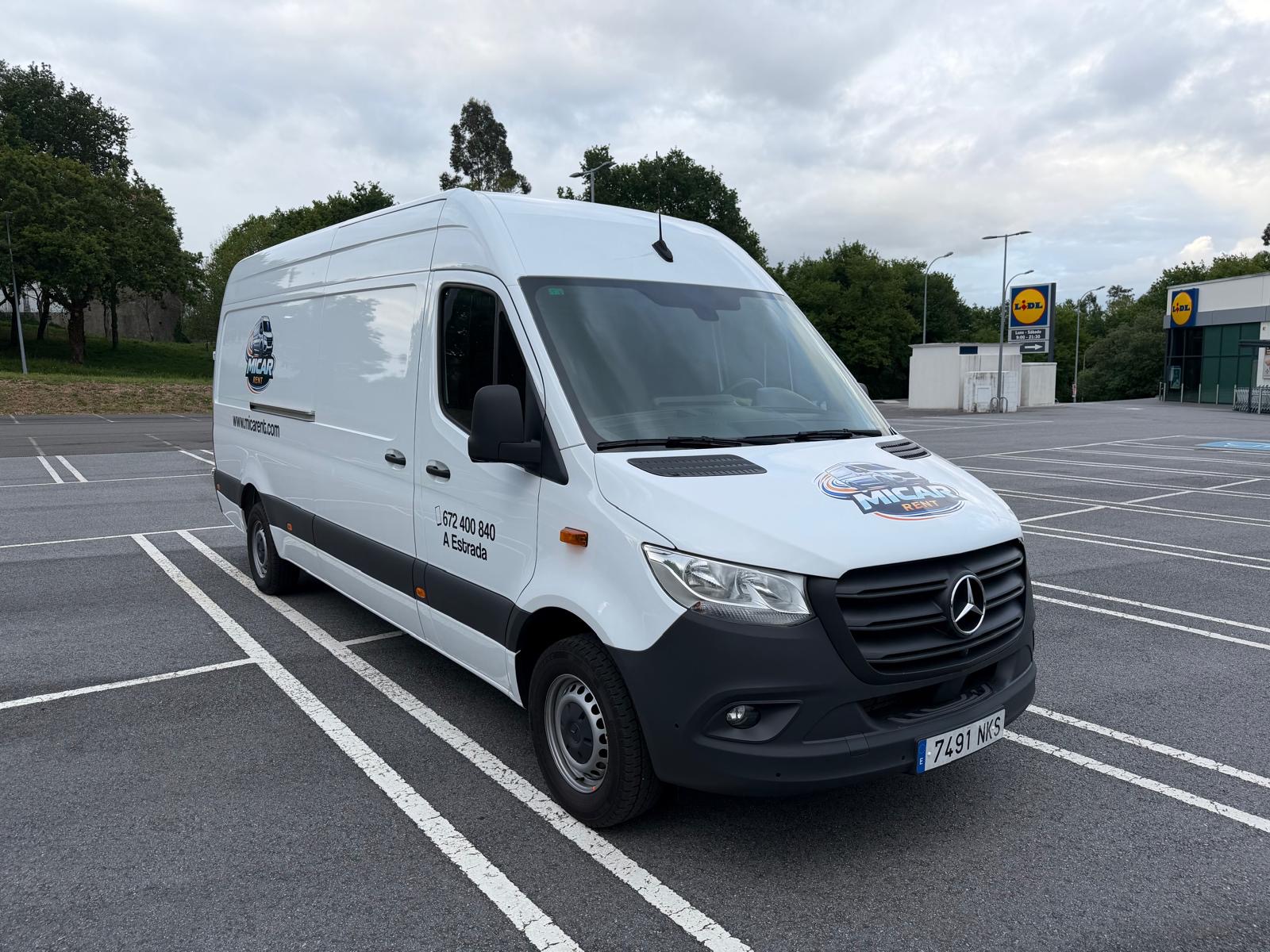 Mercedes Sprinter L4H2